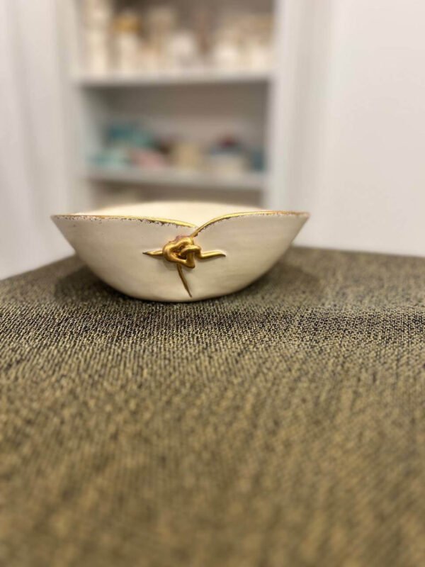 Bowl gold wire
