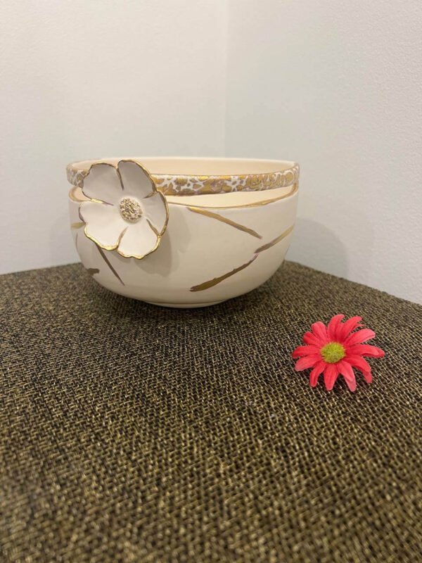 Bowl gold line and flower