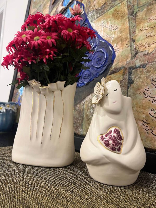 Vase Daughter